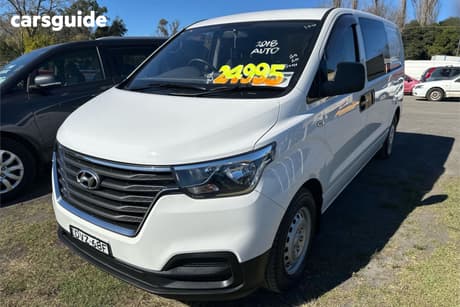 White 2018 Hyundai Iload Van 3S Liftback