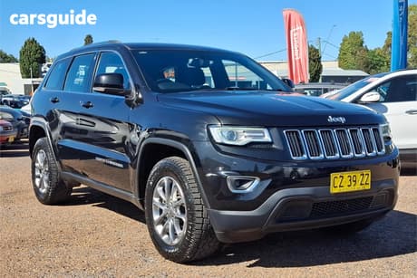 Black 2016 Jeep Grand Cherokee Wagon Laredo (4X4)