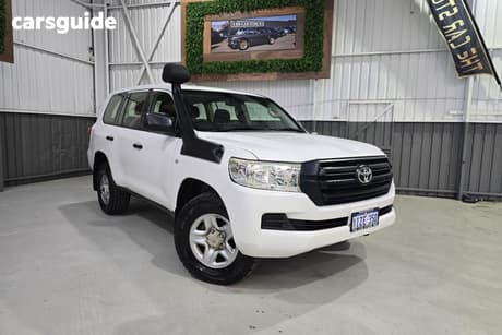 White 2017 Toyota Landcruiser Wagon Gx (4X4)