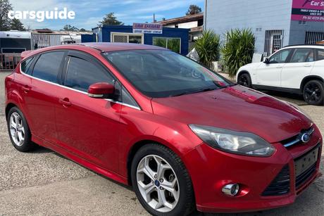Red 2014 Ford Focus Hatchback Sport