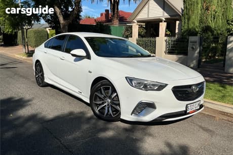 White 2018 Holden Commodore Liftback Rs
