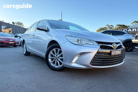 Silver 2017 Toyota Camry Sedan Altise
