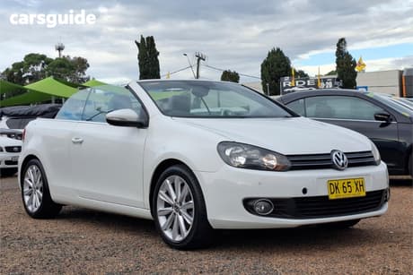 White 2013 Volkswagen Golf Cabriolet 118 Tsi