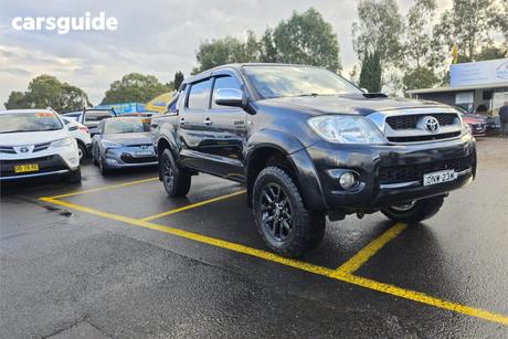 Black 2009 Toyota Hilux Dual Cab Pick-up Sr5 (4X4)