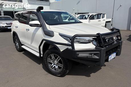 White 2020 Toyota Fortuner Wagon Gxl