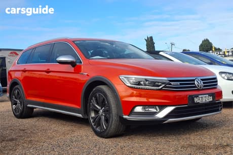 Orange 2016 Volkswagen Passat Wagon Alltrack 140 Tdi