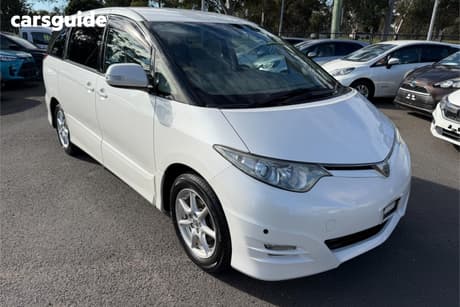 White 2007 Toyota Estima SUV AERAS