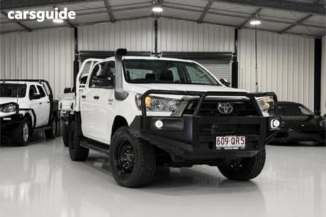 White 2021 Toyota Hilux Double Cab Chassis Sr (4X4)