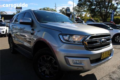 Silver 2015 Ford Everest Wagon Trend