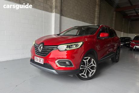 Red 2019 Renault Kadjar Wagon Intens