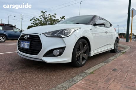 White 2012 Hyundai Veloster Coupe