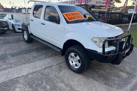 White 2011 Nissan Navara Dual Cab Pick-up Rx (4X4)