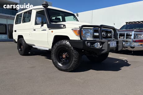 White 2021 Toyota Landcruiser Wagon Gxl Troop Carrier