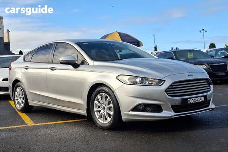 Silver 2016 Ford Mondeo Hatchback Ambiente