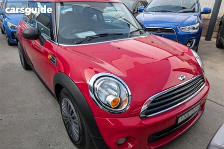 Red 2013 Mini Cooper Hatchback Ray