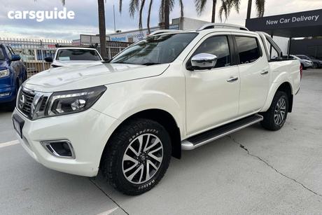 White 2019 Nissan Navara Dual Cab Pick-up St-X (4X2)