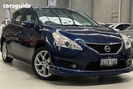 Blue 2015 Nissan Pulsar Hatchback Sss