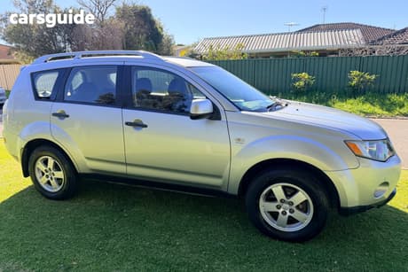 Silver 2009 Mitsubishi Outlander Wagon Activ (5 Seat)