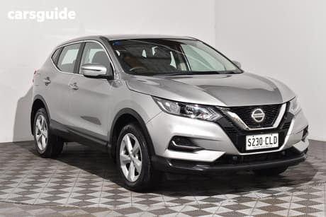 Silver 2020 Nissan Qashqai Wagon St