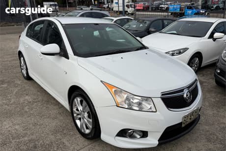 White 2014 Holden Cruze Hatchback Sri