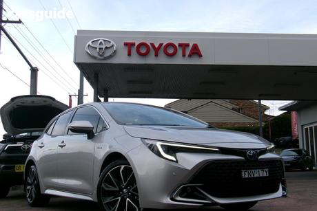 Silver 2025 Toyota Corolla Hatchback Zr Hybrid