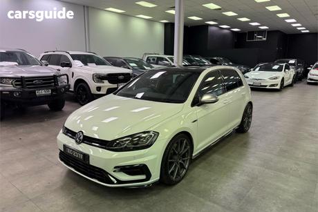 White 2018 Volkswagen Golf Hatchback R