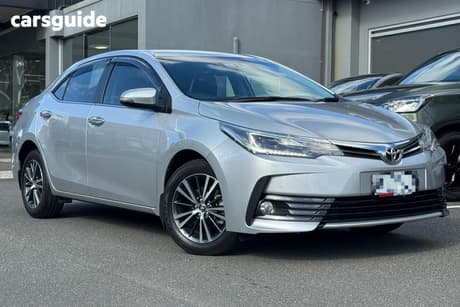 Silver 2018 Toyota Corolla Sedan Zr
