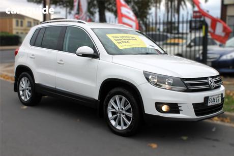 White 2011 Volkswagen Tiguan Wagon 155 Tsi (4X4)