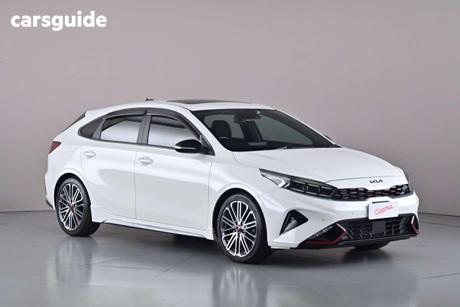 White 2023 Kia Cerato Hatchback Gt