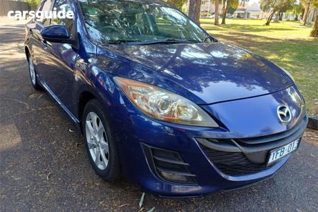 Blue 2010 Mazda 3 Hatchback Maxx