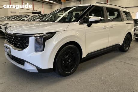 White 2024 Kia Carnival Wagon S