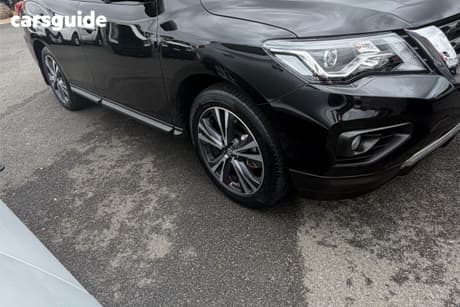 Black 2019 Nissan Pathfinder Wagon Ti (2Wd)