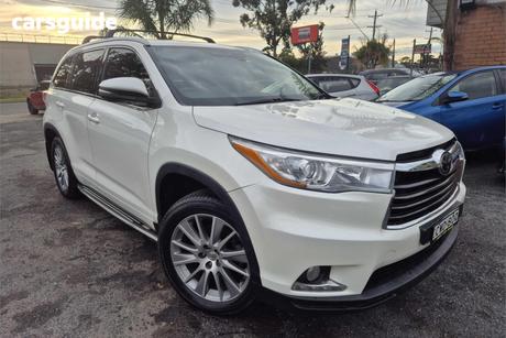 White 2014 Toyota Kluger Wagon Grande (4X4)