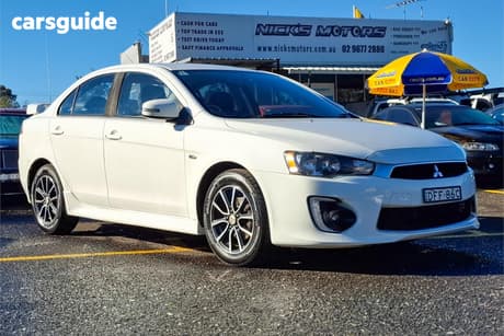 White 2016 Mitsubishi Lancer Sedan Es Sport