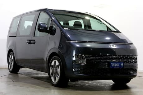 Grey 2024 Hyundai Staria Wagon Elite