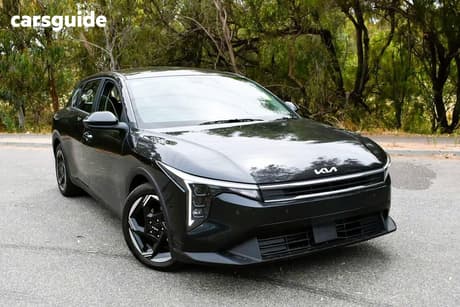 Black 2025 Kia K4 Hatchback Sport+