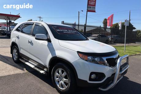 White 2009 Kia Sorento Wagon Si (4X4)