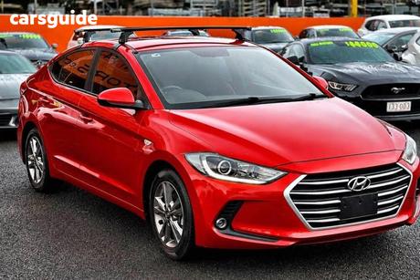 Red 2018 Hyundai Elantra Sedan Active 2.0 Mpi