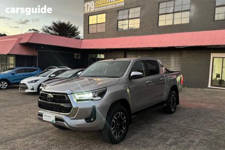 Silver 2021 Toyota Hilux Double Cab Pick Up Sr5 (4X4)