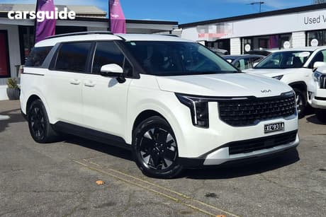White 2025 Kia Carnival Wagon S Hev