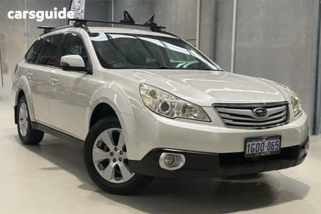 White 2012 Subaru Outback Wagon 2.5I