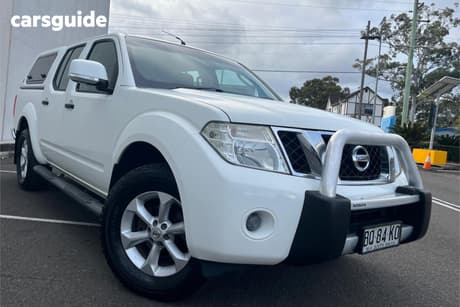 White 2012 Nissan Navara Dual Cab Pick-up St (4X4)