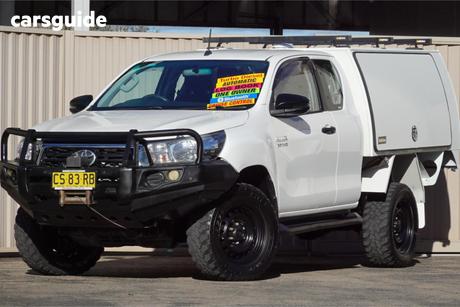 White 2018 Toyota Hilux X Cab Cab Chassis Sr (4X4)