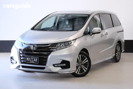 Silver 2018 Honda Odyssey Wagon Vti-L