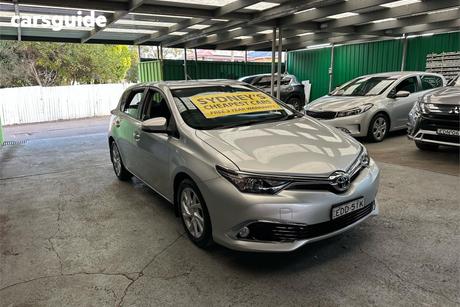 Silver 2017 Toyota Corolla Hatchback Ascent Sport