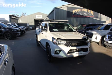 White 2018 Toyota Hilux Dual Cab Utility Sr5 (4X4)