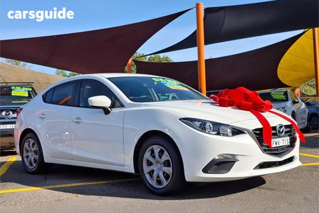 White 2014 Mazda 3 Hatchback Neo