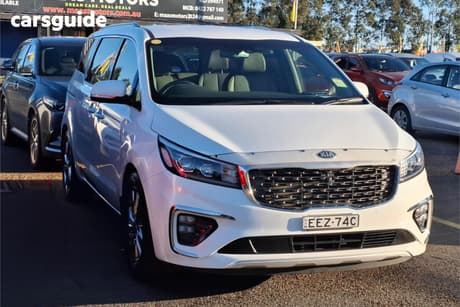White 2019 Kia Carnival Wagon Platinum
