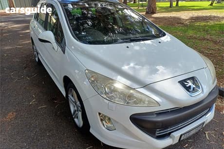 White 2010 Peugeot 308 Wagon Touring Sportium