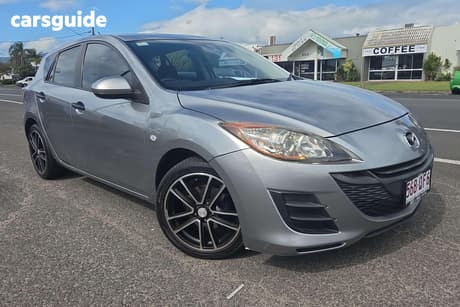 Silver 2009 Mazda 3 Hatchback Neo Sport